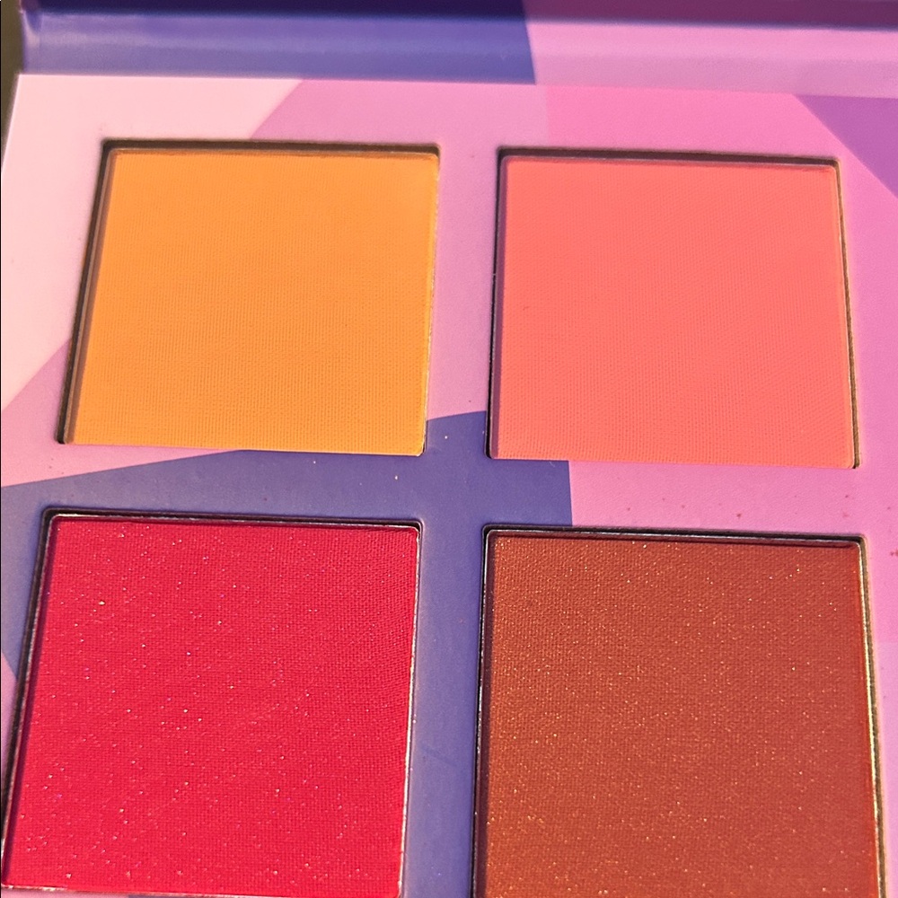 Prados Beauty Vibrant Makeup Palette